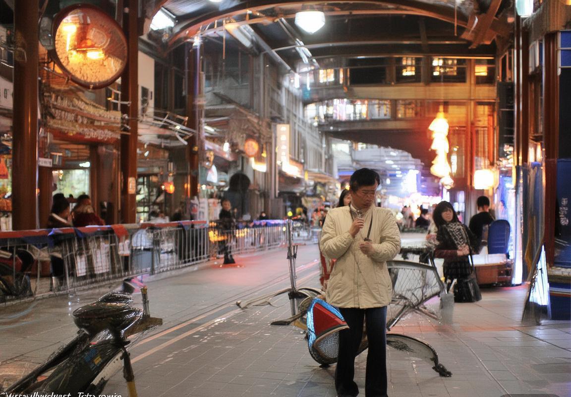 哈维·阿隆索重返圣马梅斯球场：毕尔巴鄂球迷的足球嘘声，交织对皇家社会的复杂敬意